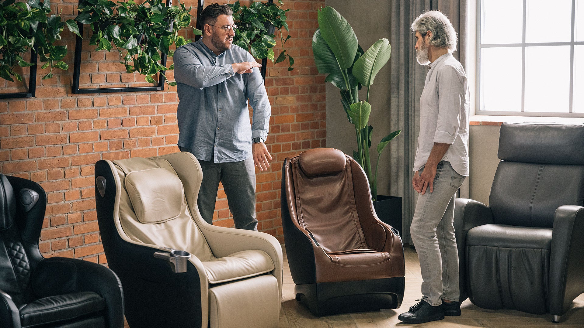 How do I know if a Real Relax massage chair fits my body size?