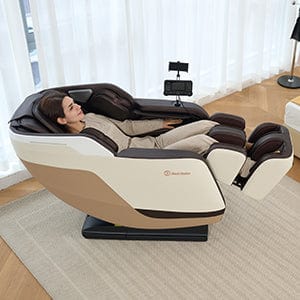 RealRelax Favor-24 styled in a bedroom